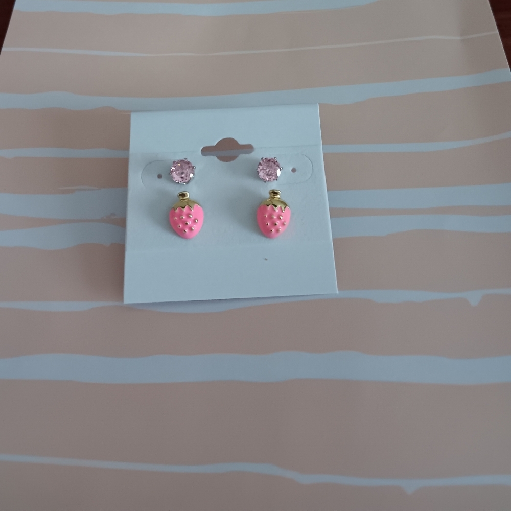 Strawberry & Zirconia Earrings Set - Picture 2 of 2